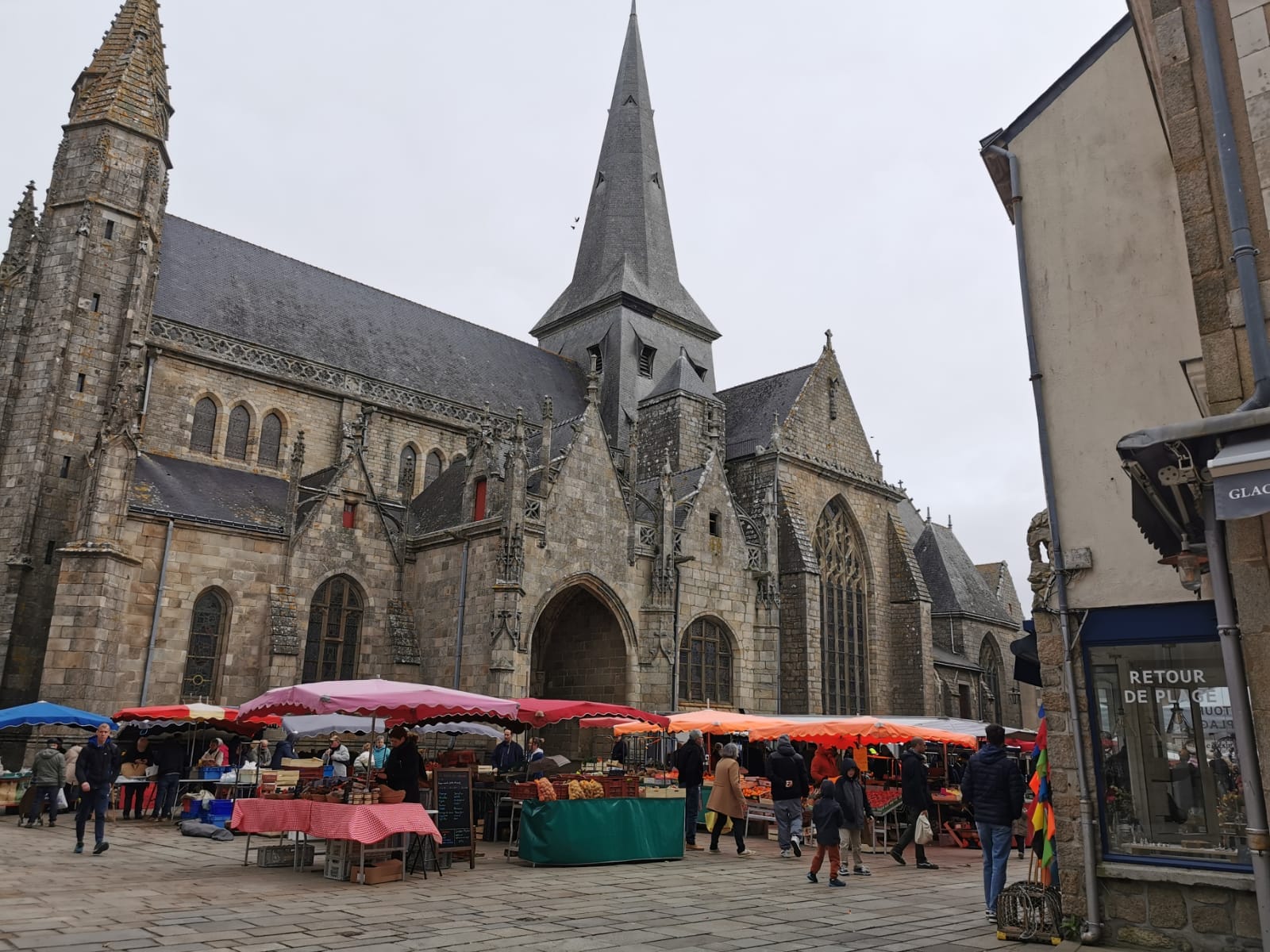 Cattedrale nel centro medievale di Guérande