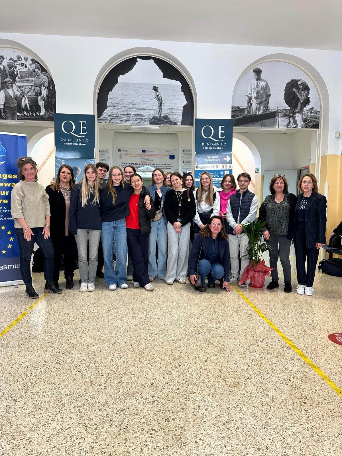 La Dirigente Novella Pepe del Liceo Quinto Ennio e gli studenti francesi